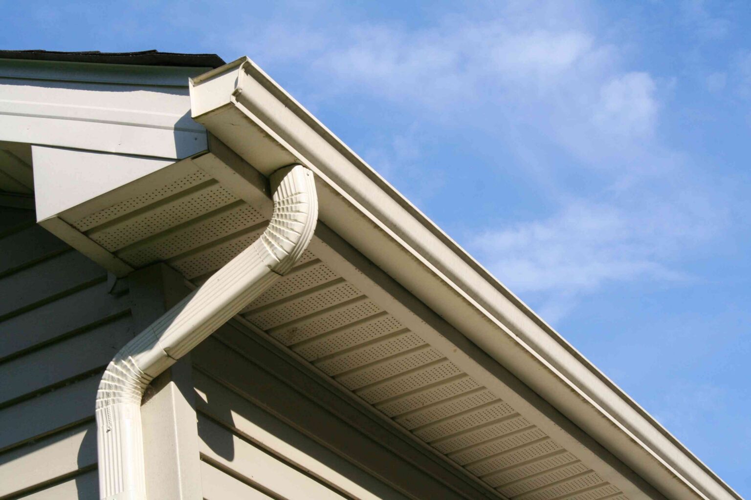 Goldenberg-Roofing-NYC-Gutter-image